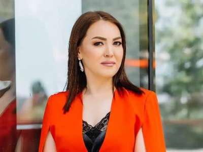 «Жүре алмай, қоштасып келдім»: Жұлдызай Дүйсенбиева сырқаттанып қалды