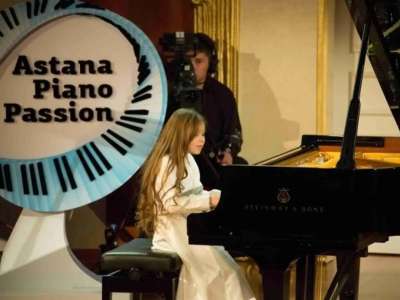 Елордада жас пианистер байқауы өтіп жатыр
