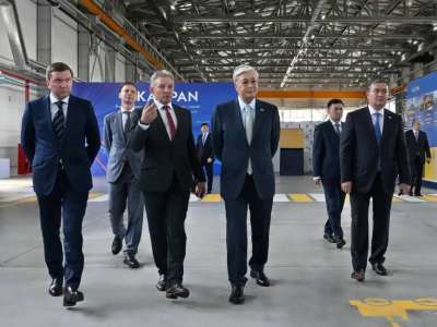 Президент KazPan сэндвич-панелдерін өндіретін зауытты аралап көрді