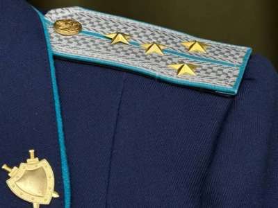 82 миллион теңге: астаналықтар арзан еден сатып аламын деп, алаяққа алданып қалды