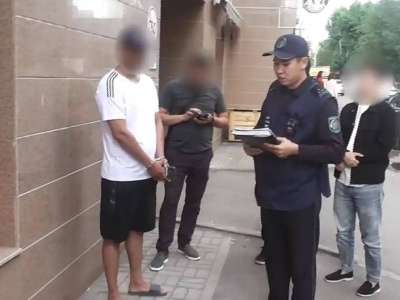 Астанада синтетикалық есірткі жасырған күдікті қолға түсті