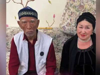 Әнші Бүркіттің ата-анасы инстаграмда тренд видео түсіріп, жұртты күлкіге қарық қылды