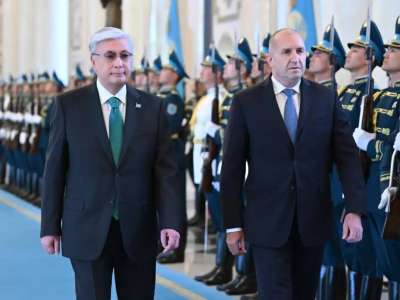 Астанаға ресми сапармен Болгария Президенті келді