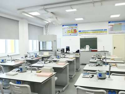 4 мыңнан астам мектептің материалдық-техникалық базасы жаңартылды