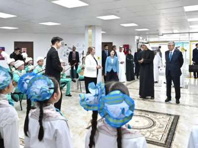 Абу Дабидің Тақ мұрагері елордадағы №84 мектеп-лицейге барды