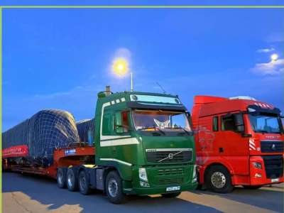 LRT алғашқы екі құрамы Астанаға жеткізілді (ВИДЕО)