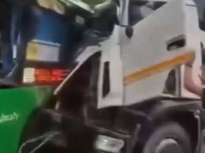 Алматыда ірі жол-көлік апаты болып, 23 адам зардап шекті