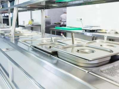 Маңғыстау облысында мектеп асханасының жұмысшылары жалған құжатпен жұмыс істеген