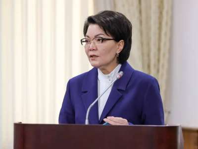 Астанадағы автобус апаты:  Светлана Жақыпова қызға көрсетілетін көмек туралы айтты