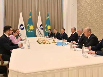 Тоқаев Еуропалық қайта құру және даму банкінің президенті Одиль Рено-Бассомен кездесті