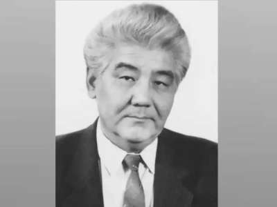 Бүгін – әдебиет сыншысы Зейнолла Серікқалиұлының туған күні