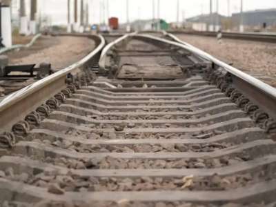 Қарағанды облысында екі жасар бала пойыз астына түсті