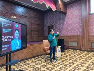 Jastar Talks: тележүргізуші Алмас Тоғай астаналық студенттермен сұхбаттасты