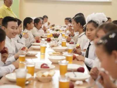 Мектеп оқушылары жаңа стандарт бойынша тамақтанатын болады