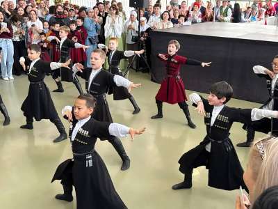 Астанада Қазақстан халқының  бірлігі мерекесіне орай концерт өтіп жатыр