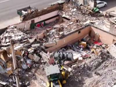 Астанада тозығы жеткен үйлер мен ескі сауда нысандары сүріліп жатыр