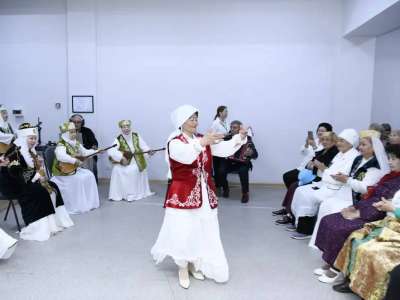 «Бір шаңырақ астында» : Елордалық белсенді зейнеткерлер Бірлік күніне орай концерт ұйымдастырды