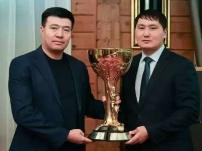 Олимпиада чемпионы Бақтияр Артаевқа Вэл Баркер кубогы кері қайтарылды