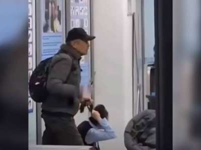 «Қолында пышағы бар»: Алматы әуежайында белгісіз ер адам қызметкерді кепілге алды