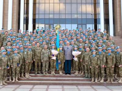 Қорғаныс министрі Голан жоталарынан оралған бітімгерлерді марапаттады