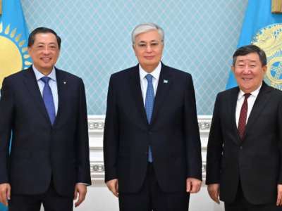 Мемлекет басшысы сингапурлық инвесторлармен Алатау қаласын дамыту туралы кеңесті