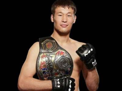 UFC 310: Шавкат Рахмонов жеңіске жетті