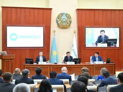 Олжас Бектенов AMANAT партиясының кеңейтілген отырысына қатысты