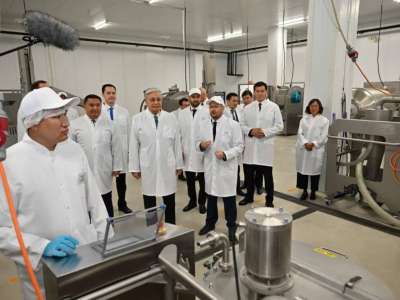 Мемлекет басшысы жартылай фабрикаттар дайындайтын өндіріс алаңына барды