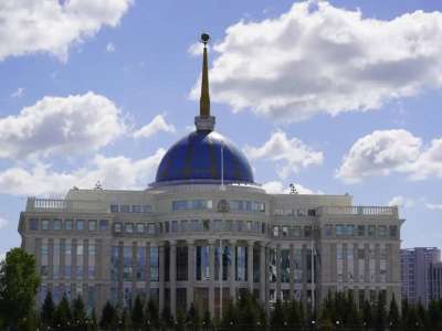 Президент ақын Исраил Сапарбайдың отбасына көңіл айтты