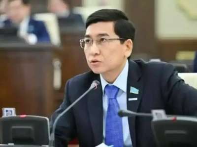 Енді 6 ай МӘМС жарнасы төленбесе ғана азаматтар жүйеден шығады – Асхат Аймағамбетов