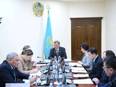 Сенаторлар мәдениет, білім беру және тәлімгерлікті дамыту туралы заңды қарады