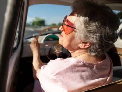 Павлодарда 74 жастағы әжей мас күйде көлік жүргізген