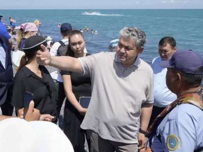 Президент тапсырмасы: Ермек Көшербаев Алакөл көлінің жағалауындағы демалыс аймақтарын тексерді