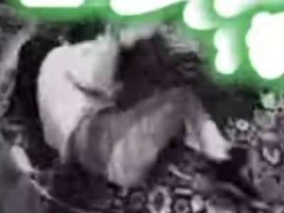 Павлодарда жасөспірім қыз бойжеткенді соққыға жыққан (ВИДЕО)