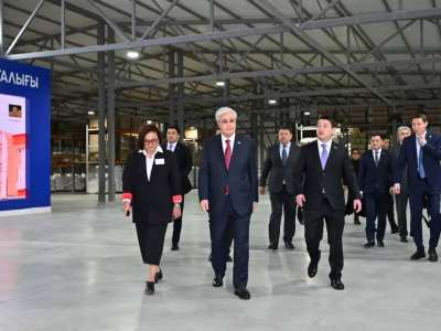 Тоқаев Ақтаудағы көтерме сауда-тарату орталығын аралап көрді