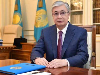 Президент аруларды көктем мерекесі – Халықаралық әйелдер күнімен құттықтады