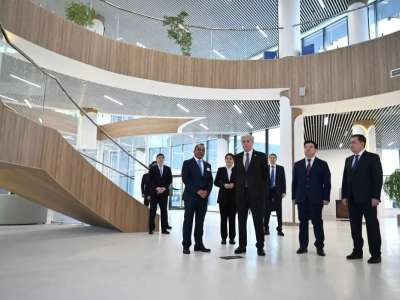 Мемлекет басшысы KIS Astana халықаралық мектебін аралап көрді