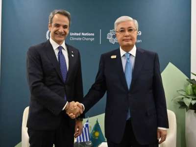 Президент Грекия Премьер-министрі Кириакос Мицотакиспен кездесті