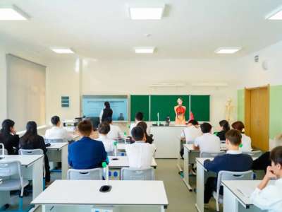 Жайлы мектепте оқушыларға барлық жағдай жасалған – ата-ана