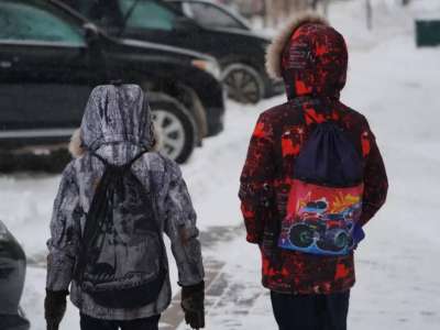 Елордалық оқушылар ертең де сабақты онлайн оқиды