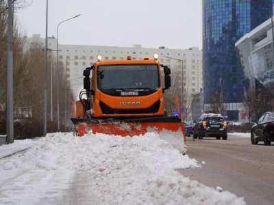 Елордадан бір түнде 25 мың текше метрден астам қар шығарылды