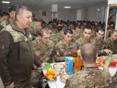 Астаналық сарбаздар Жаңа жылды қарсы алды