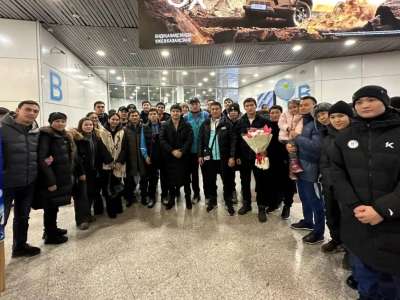 Елордалықтар бокстан Азия чемпионатының жүлдегерлерін күтіп алды