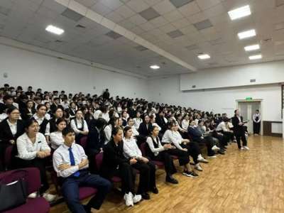 Психолог: Өзгеден көмек сұрау – ұят емес