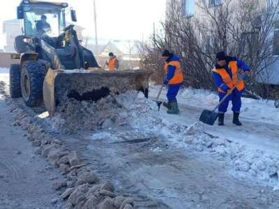 Елордада 2 600-ден астам жұмысшы қар күреуге шықты