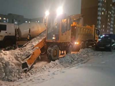 Астанада қар тазалауға 300-ден астам жұмысшы шықты