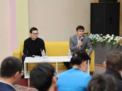 Астанада мектеп оқушылары Олимпиада чемпионы Серік Сәпиевпен кездесті