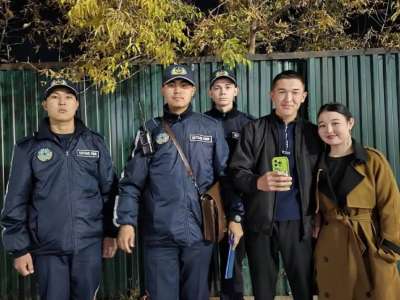 Елордалық  ұландықтар жоғалған ұялы телефонды иесіне қайтарды