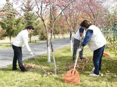 «Таза бейсенбі»: Алматы ауданындағы акцияға 30-дан астам адам қатысты