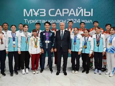 Президент Түркістан қаласындағы Мұз сарайына барды